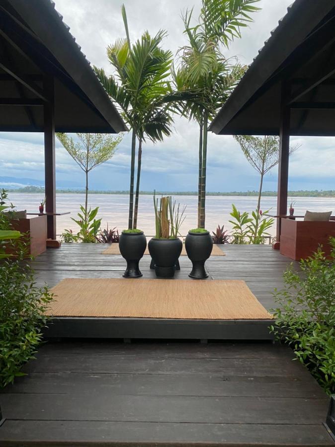 The Riviera Champasak Hotell Exteriör bild